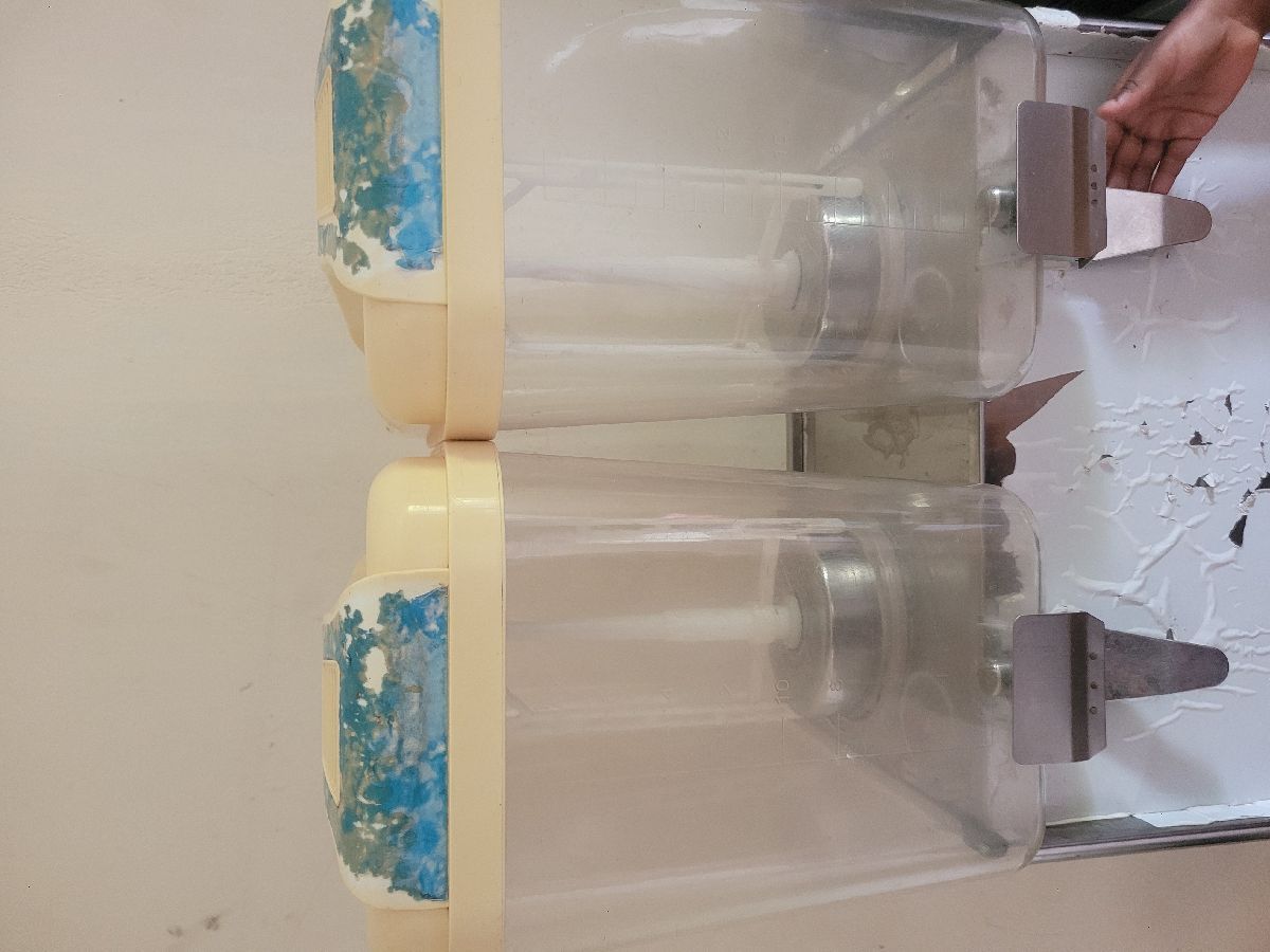 Juice dispenser